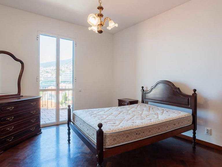 Villa for Sale in Funchal, Ilha Da Madeira, Portugal 25