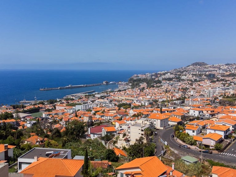 Villa for Sale in Funchal, Ilha Da Madeira, Portugal 35