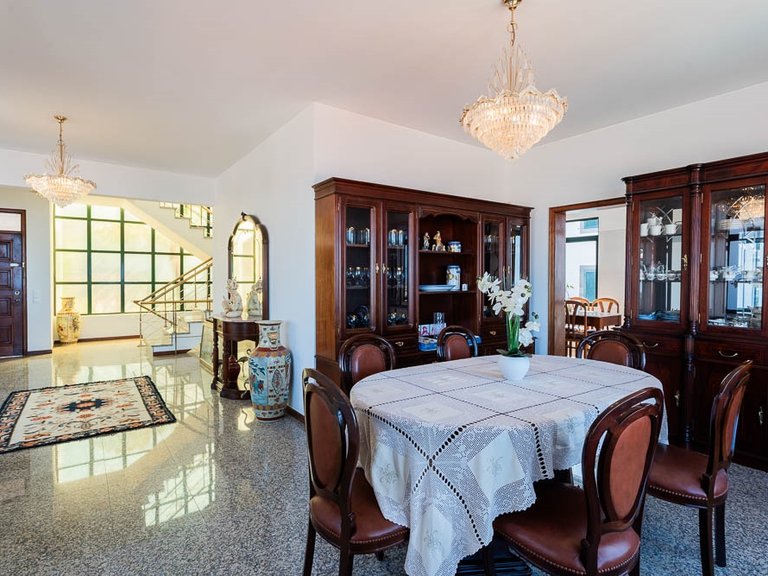 Villa for Sale in Funchal, Ilha Da Madeira, Portugal 12