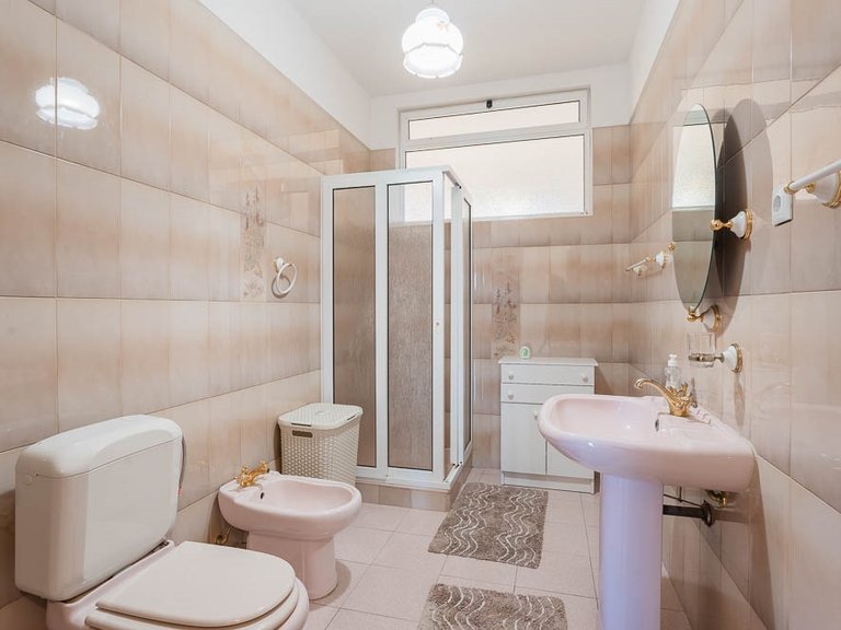 Villa for Sale in Funchal, Ilha Da Madeira, Portugal 18
