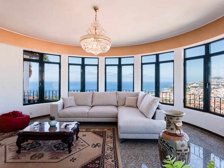 Villa for Sale in Funchal, Ilha Da Madeira, Portugal 9