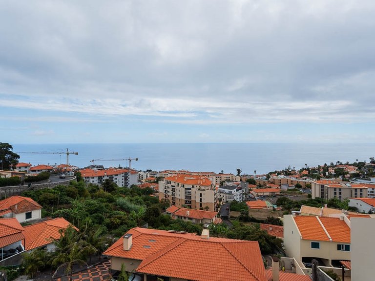 Apartment for Sale in Santa Cruz, Ilha Da Madeira, Portugal 16