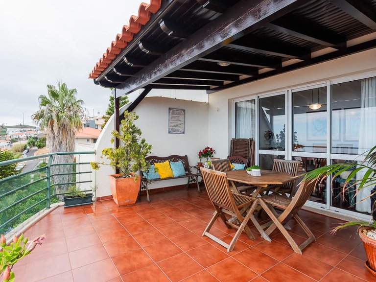 Apartment for Sale in Santa Cruz, Ilha Da Madeira, Portugal 2