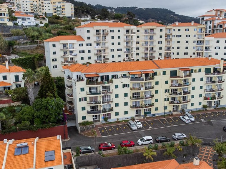Apartment for Sale in Santa Cruz, Ilha Da Madeira, Portugal 21
