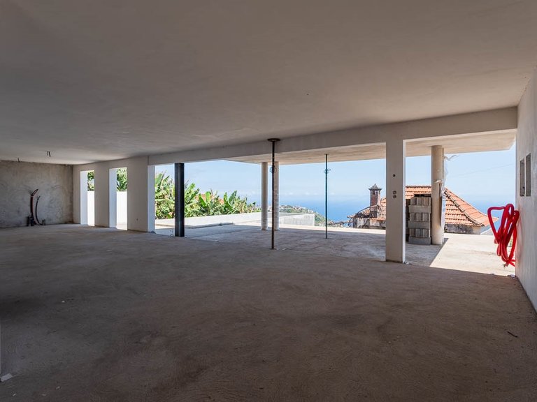 Villa for Sale in Ponta Do Sol, Ilha Da Madeira, Portugal 12