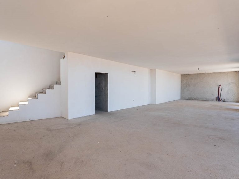 Villa for Sale in Ponta Do Sol, Ilha Da Madeira, Portugal 11