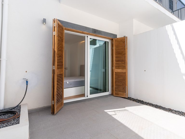 Apartment for Sale in Funchal, Ilha Da Madeira, Portugal 15