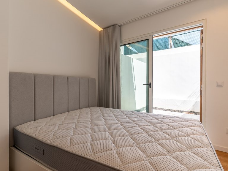 Apartment for Sale in Funchal, Ilha Da Madeira, Portugal 11