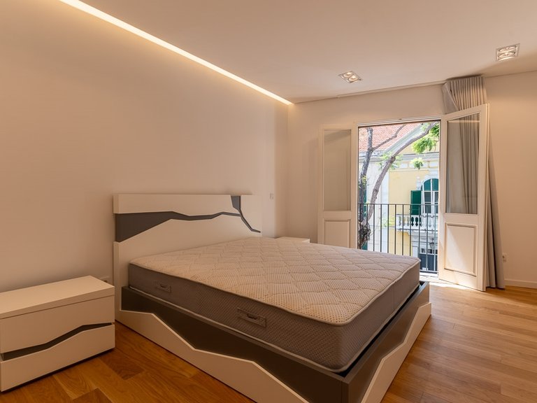 Apartment for Sale in Funchal, Ilha Da Madeira, Portugal 9