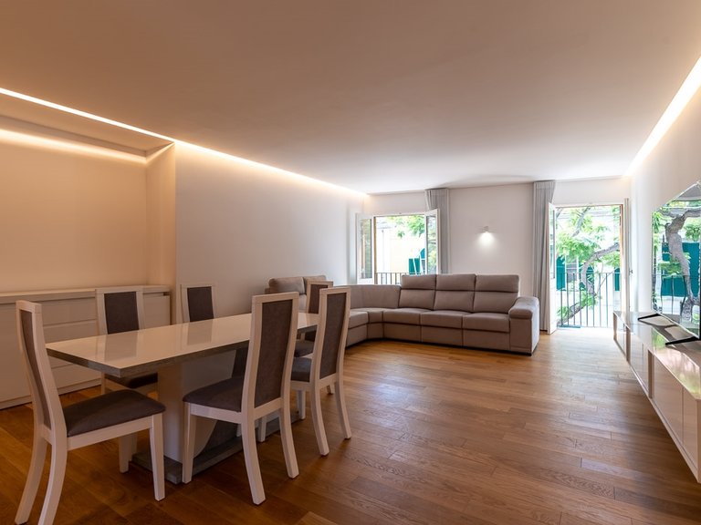 Apartment for Sale in Funchal, Ilha Da Madeira, Portugal 8