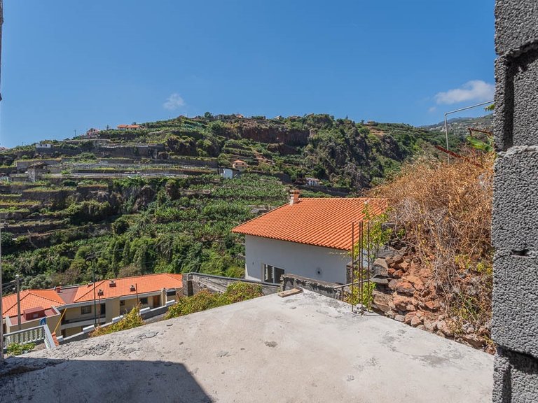 Villa for Sale in Ponta Do Sol, Ilha Da Madeira, Portugal 13