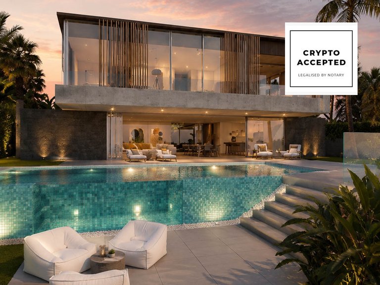 Villa for Sale in Calheta, Ilha Da Madeira, Portugal 1