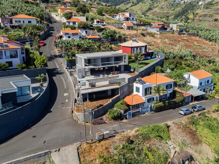 Villa for Sale in Calheta, Ilha Da Madeira, Portugal 37