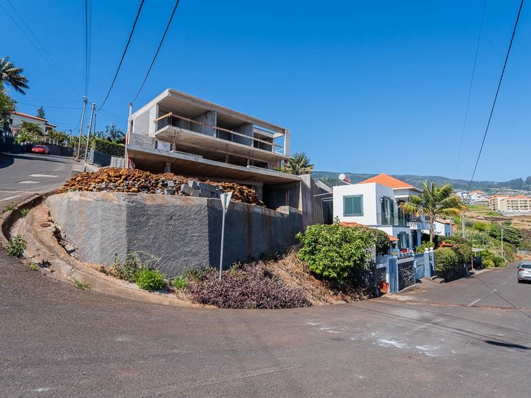 Villa for Sale in Calheta, Ilha Da Madeira, Portugal 33