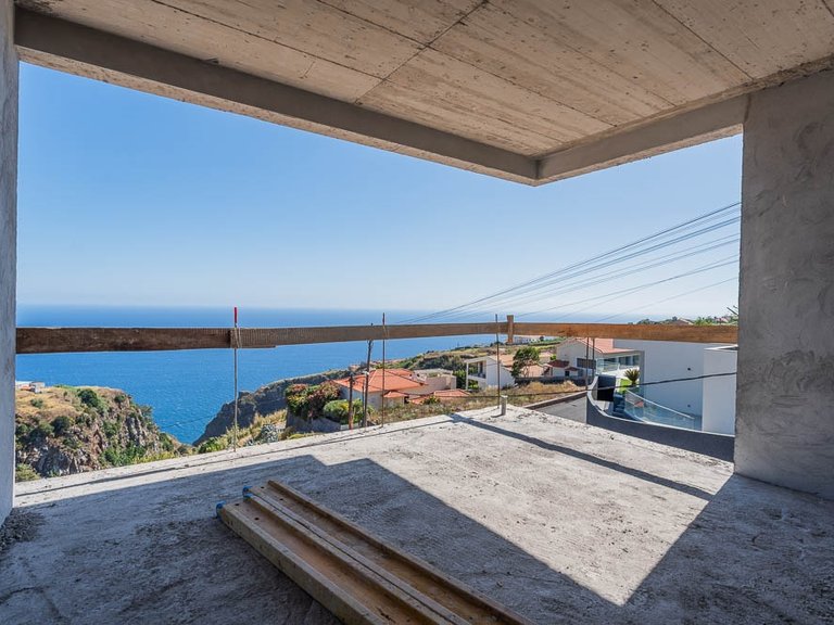 Villa for Sale in Calheta, Ilha Da Madeira, Portugal 26
