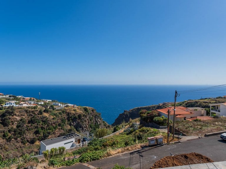 Villa for Sale in Calheta, Ilha Da Madeira, Portugal 27