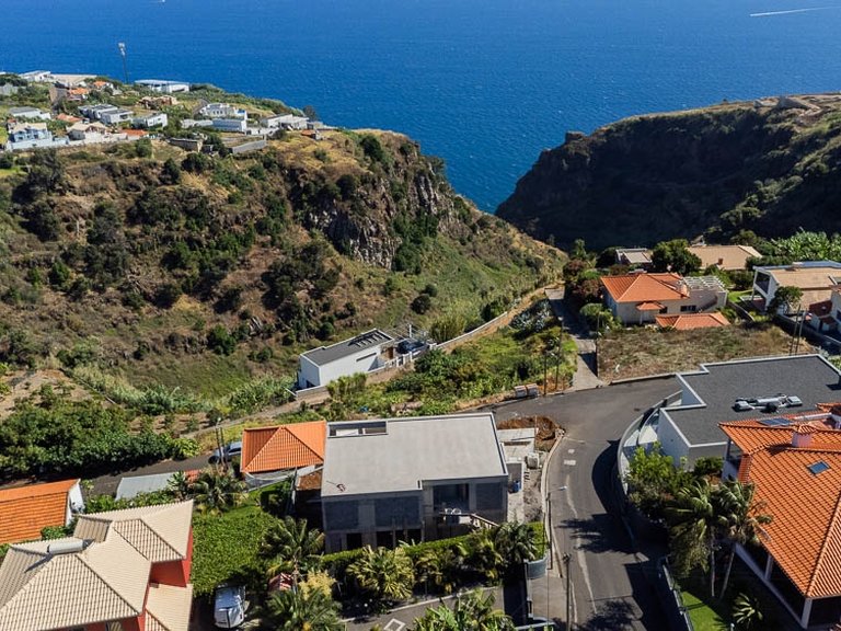 Villa for Sale in Calheta, Ilha Da Madeira, Portugal 40