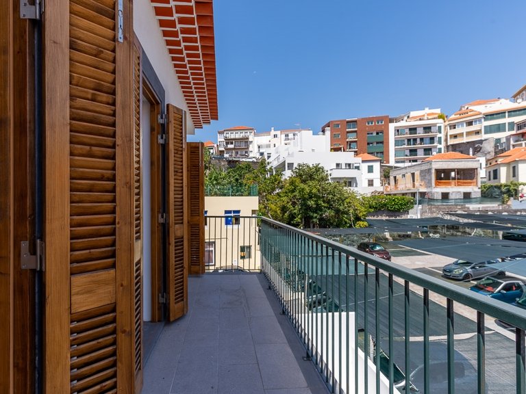 Apartment for Sale in Funchal, Ilha Da Madeira, Portugal 12