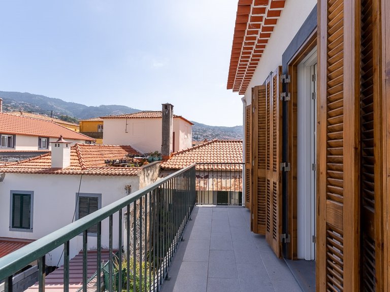 Apartment for Sale in Funchal, Ilha Da Madeira, Portugal 9