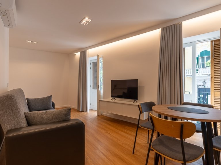 Apartment for Sale in Funchal, Ilha Da Madeira, Portugal 6