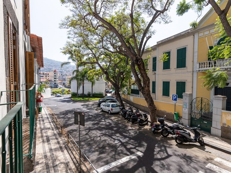 Apartment for Sale in Funchal, Ilha Da Madeira, Portugal 7