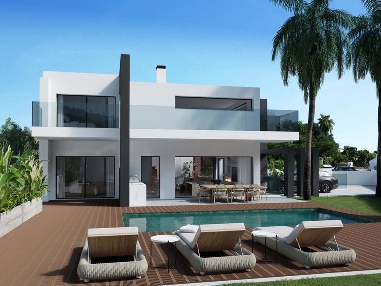 Villa for Sale in Loulé, Algarve, Portugal 1