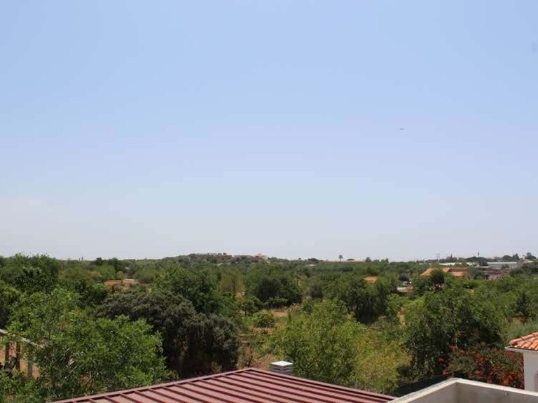 Villa for Sale in Loulé, Algarve, Portugal 60