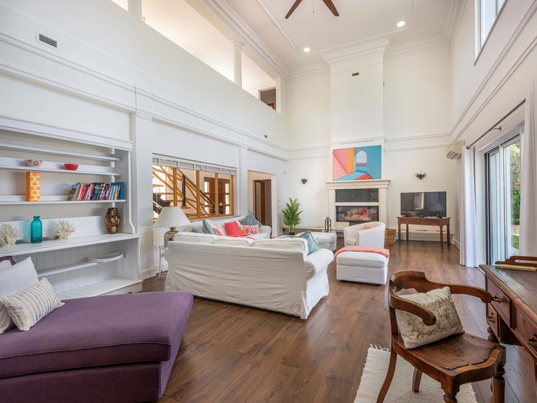 Villa for Sale in Loulé, Algarve, Portugal 11