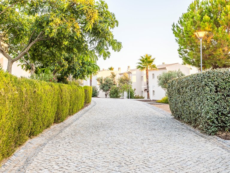 Villa for Sale in Lagoa, Algarve, Portugal 5