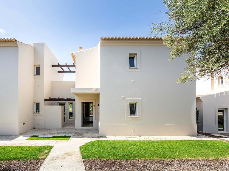 Villa for Sale in Lagoa, Algarve, Portugal 13