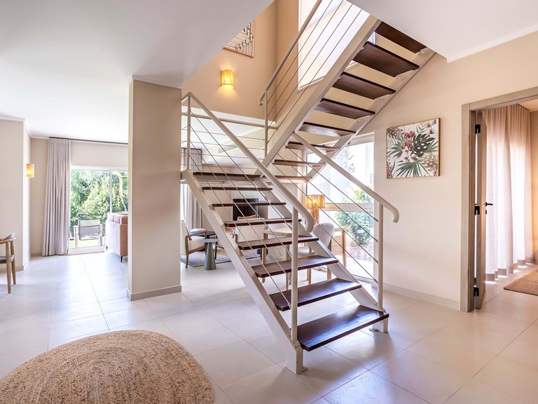 Villa for Sale in Lagoa, Algarve, Portugal 21