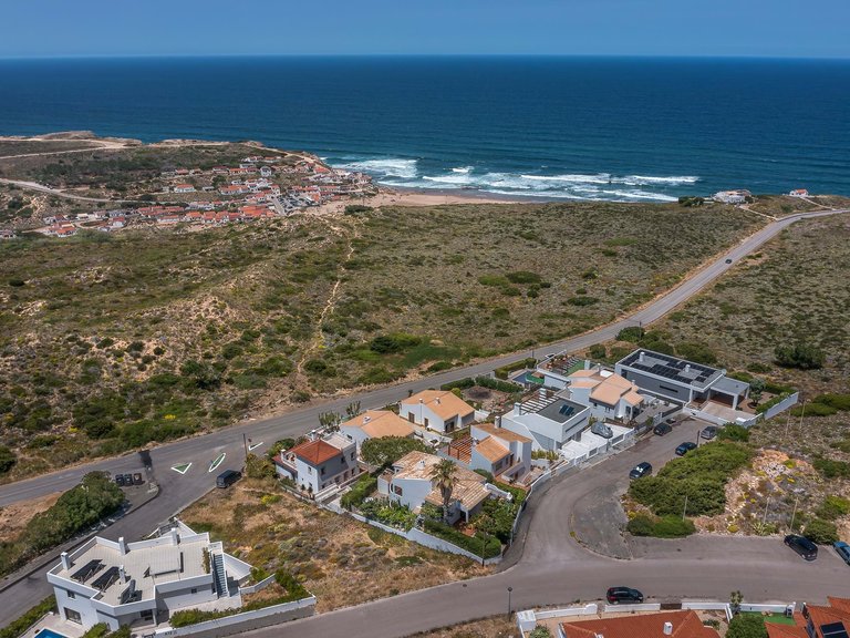 Villa for Sale in Aljezur, Algarve, Portugal 16