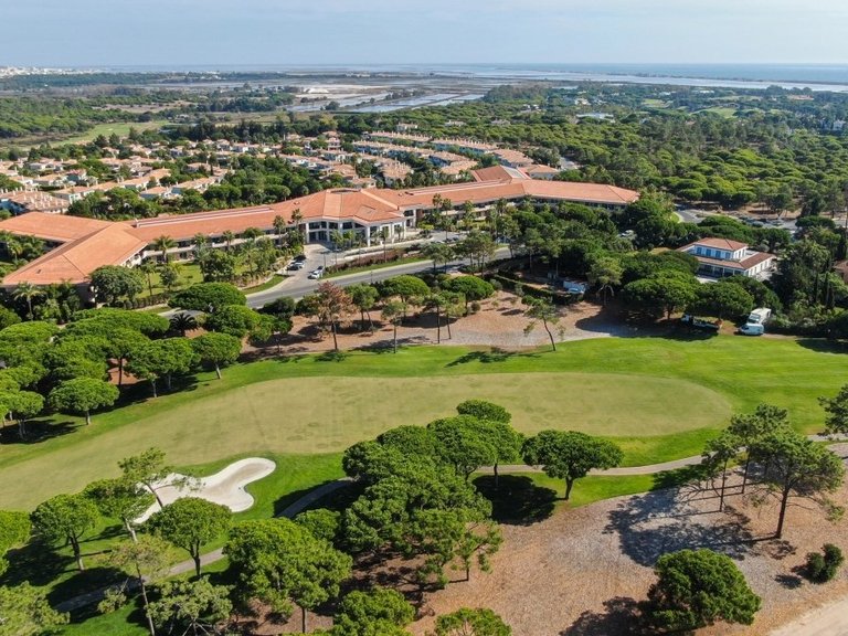 Apartment for Sale in Loulé, Algarve, Portugal 2