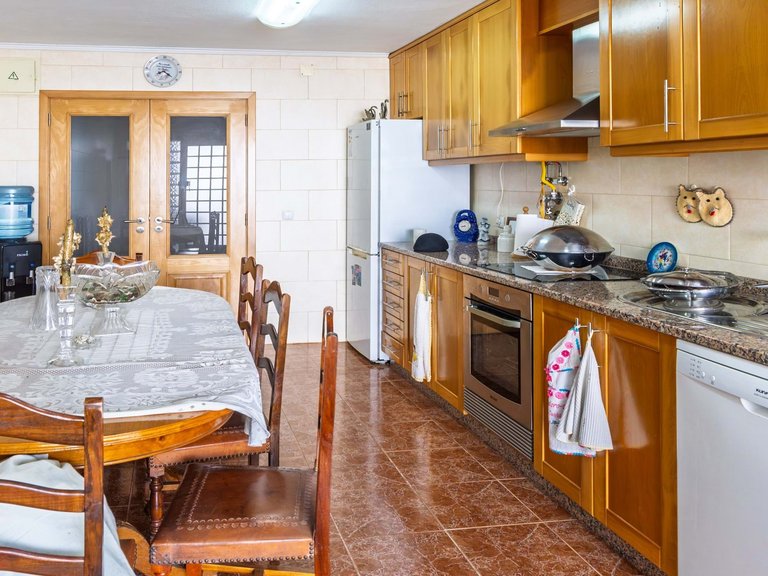 Villa for Sale in Vila Do Bispo, Algarve, Portugal 19