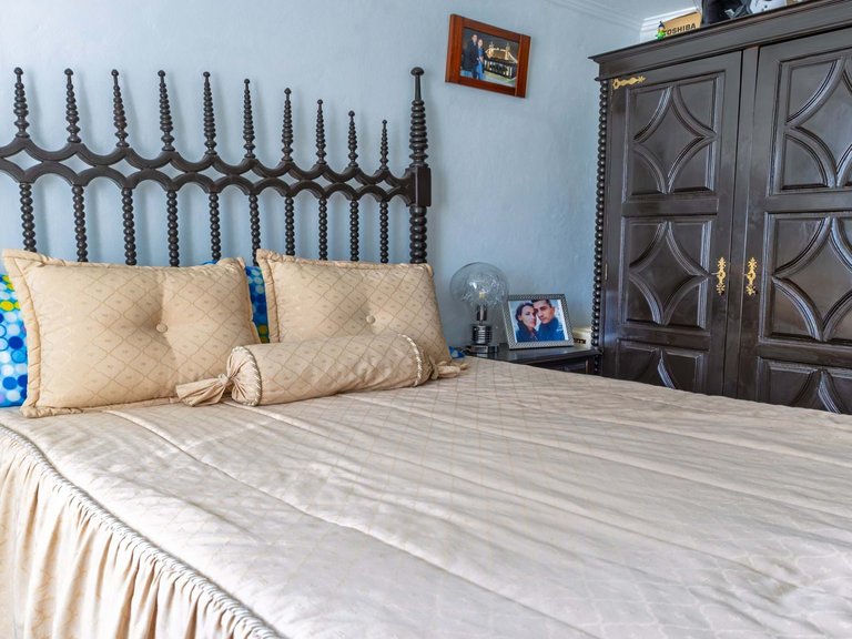 Villa for Sale in Vila Do Bispo, Algarve, Portugal 12