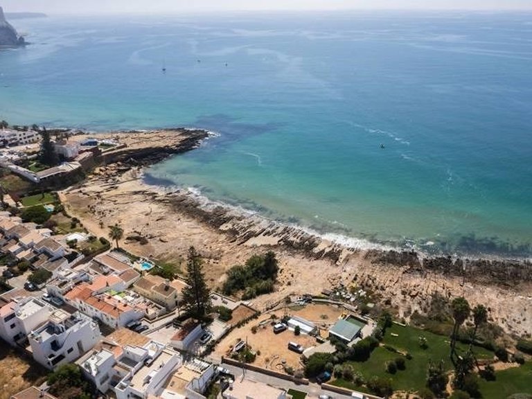 Villa for Sale in Lagos, Algarve, Portugal 16