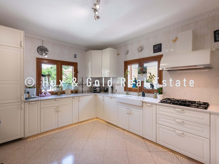Villa for Sale in Loulé, Algarve, Portugal 22