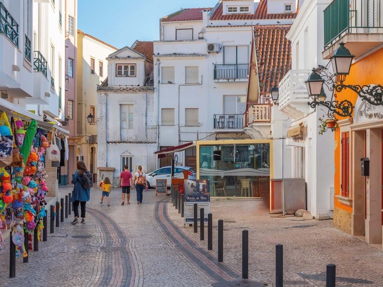 Apartment for Sale in Nazaré, Leiria, Portugal 18