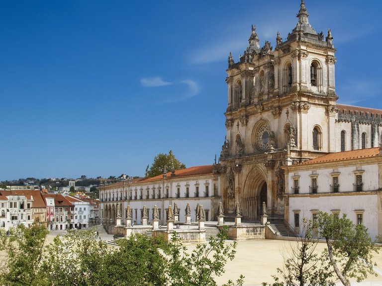 Villa for Sale in Alcobaça, Leiria, Portugal 18