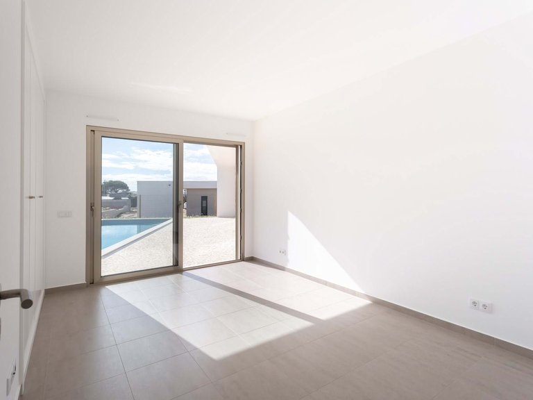 Villa for Sale in Caldas Da Rainha, Leiria, Portugal 12
