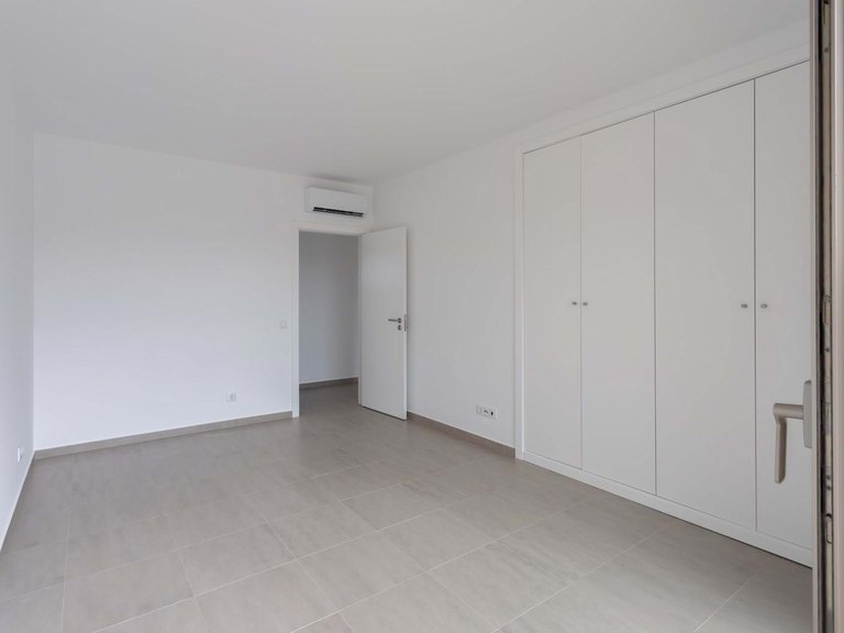 Villa for Sale in Caldas Da Rainha, Leiria, Portugal 13