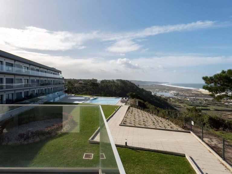 Apartment for Sale in Nazaré, Leiria, Portugal 2