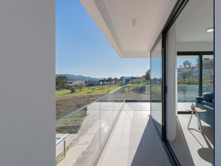 Villa for Sale in Nazaré, Leiria, Portugal 9