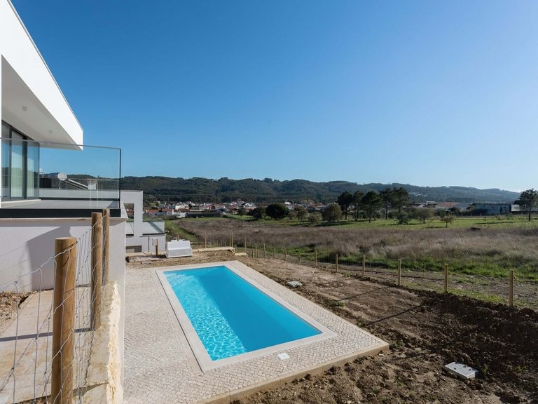 Villa for Sale in Nazaré, Leiria, Portugal 24