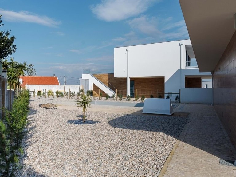 Villa for Sale in Caldas Da Rainha, Leiria, Portugal 21