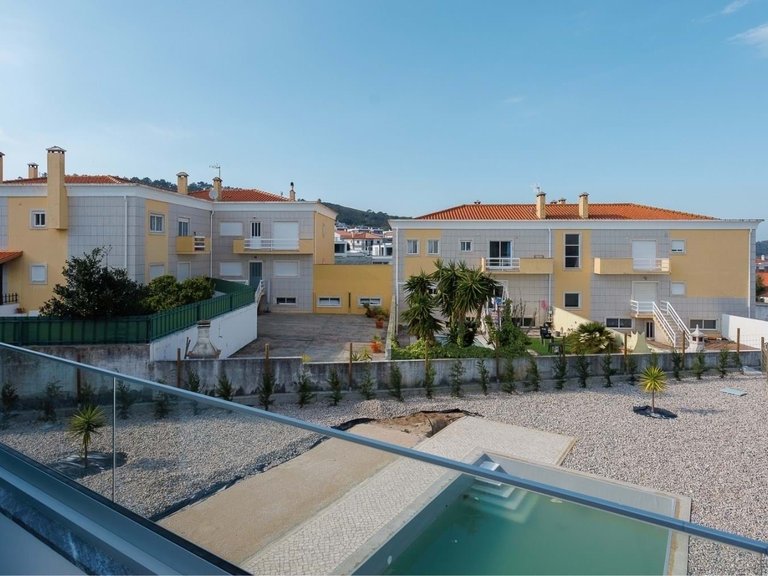Villa for Sale in Caldas Da Rainha, Leiria, Portugal 16