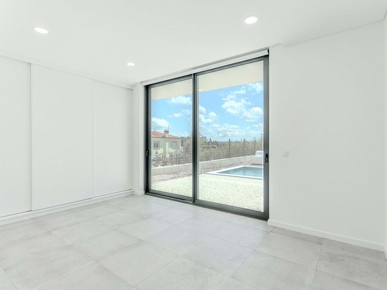 Villa for Sale in Caldas Da Rainha, Leiria, Portugal 15