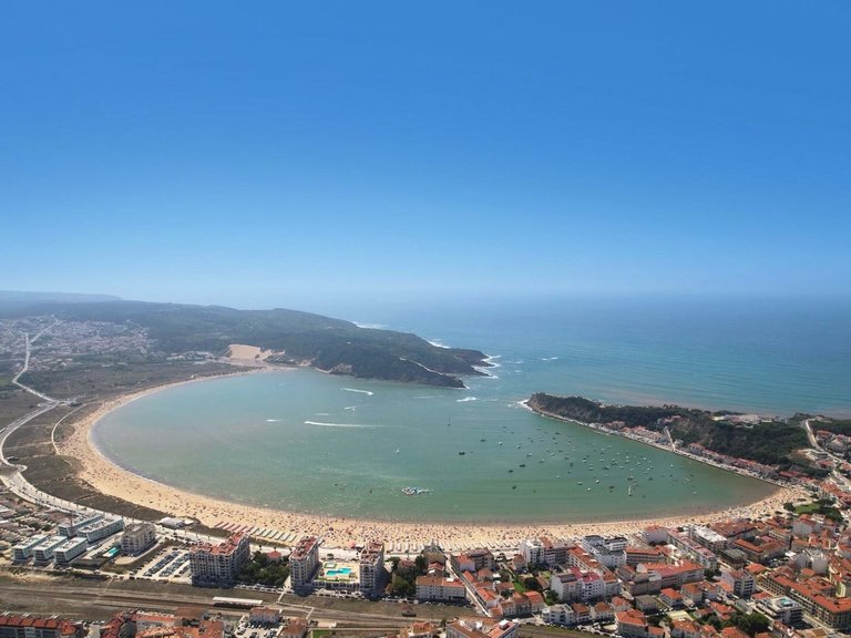 Villa for Sale in Nazaré, Leiria, Portugal 12