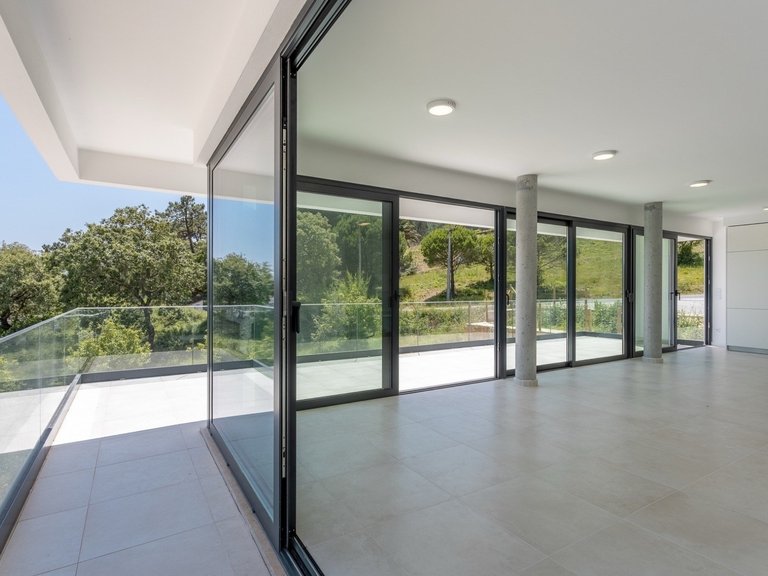 Villa for Sale in Nazaré, Leiria, Portugal 8