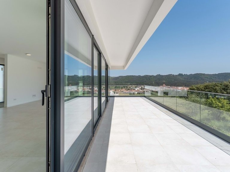 Villa for Sale in Nazaré, Leiria, Portugal 18